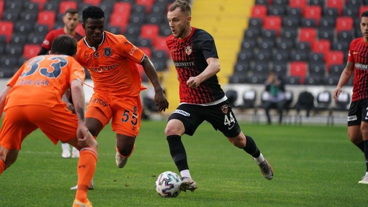 Gaziantep FK, Baakehir'i 2 golle devirdi