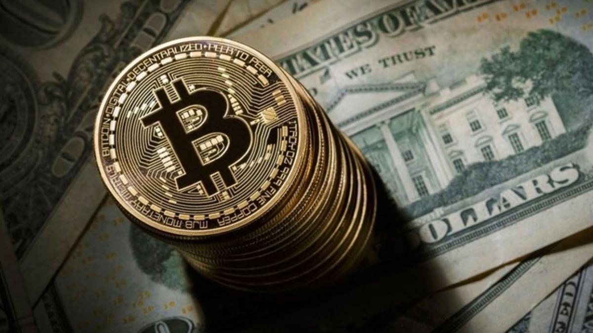 Bitcoin yeni zirveyi grerek 64 bin dolar at
