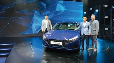 Yeni model atana Elantra'yla balad