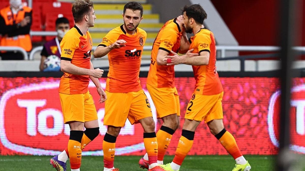 Galatasaray bu sezon ilk kez geriden gelerek kazand