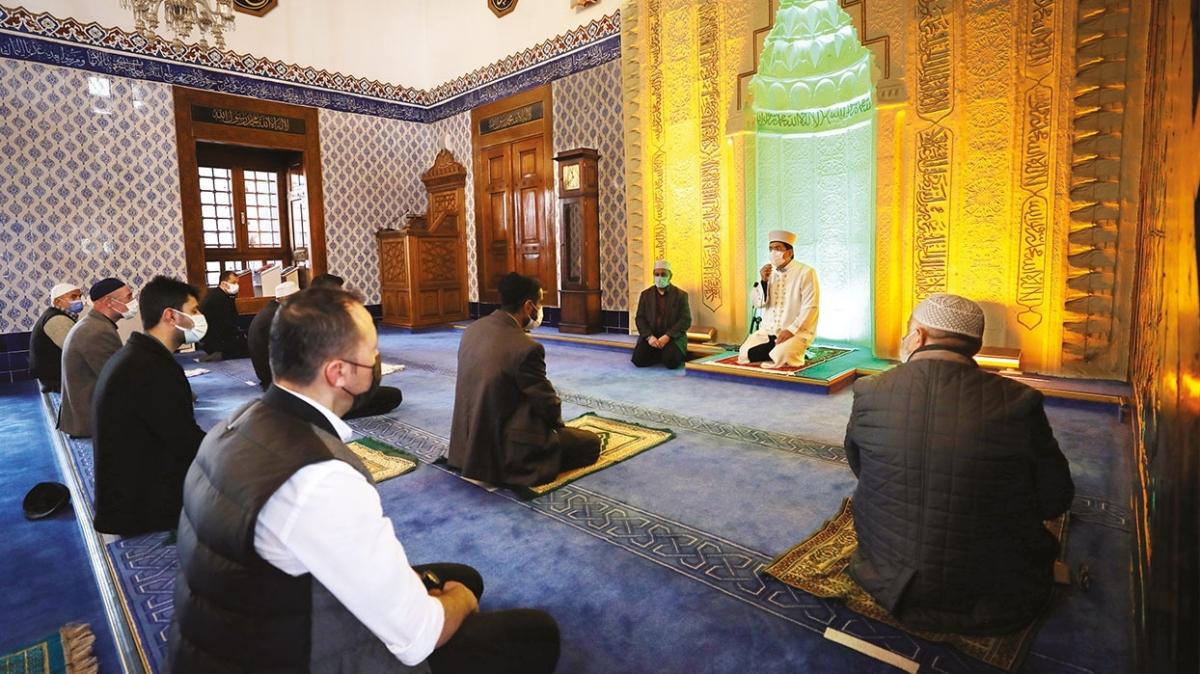 Her camiden Kur'an- Kerim sesi ykseliyor