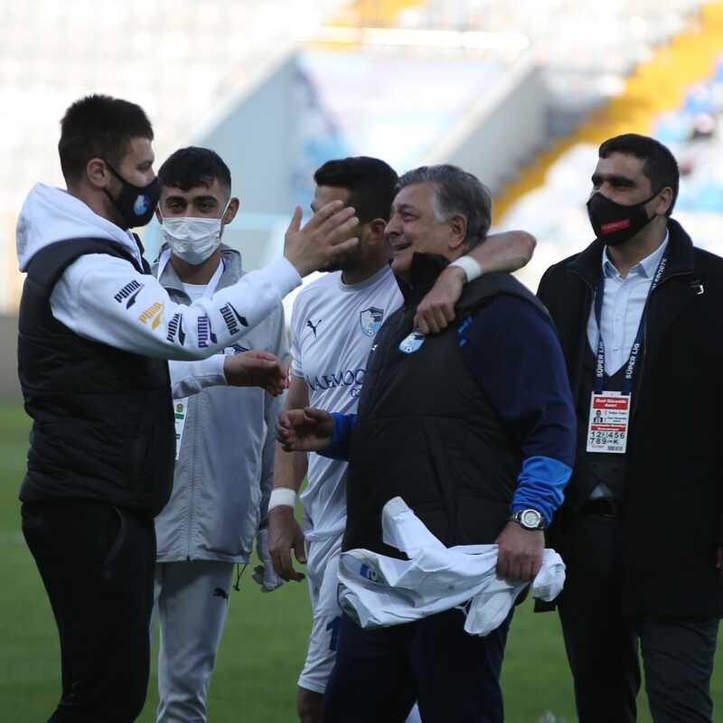 Ylmaz Vural'dan 'videoyla motivasyon' aklamas