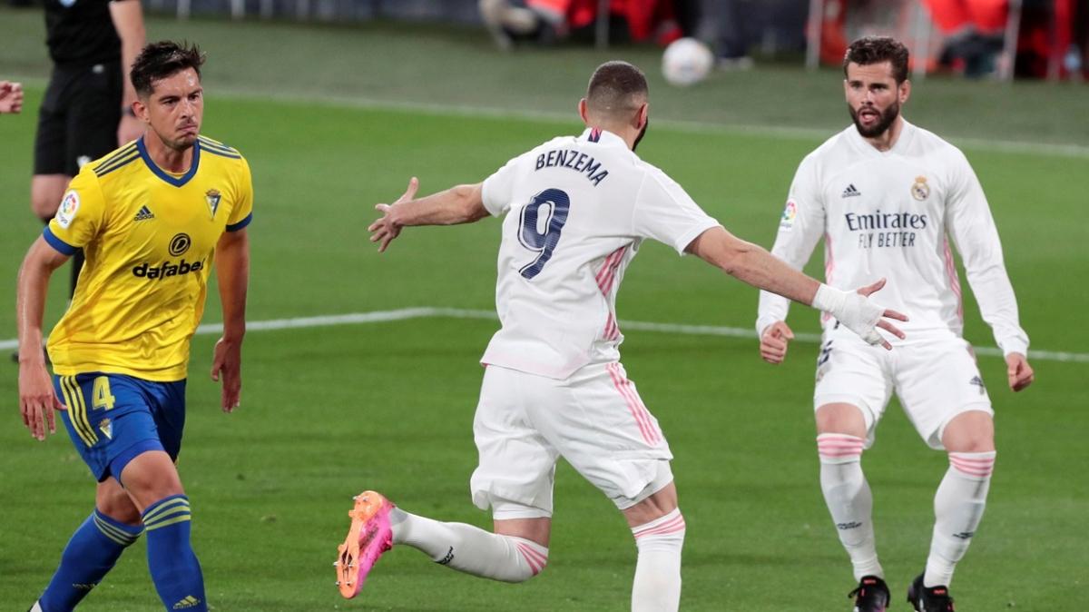 Real Madrid, Karim Benzema'nn 2 gol, 1 asistiyle kazand
