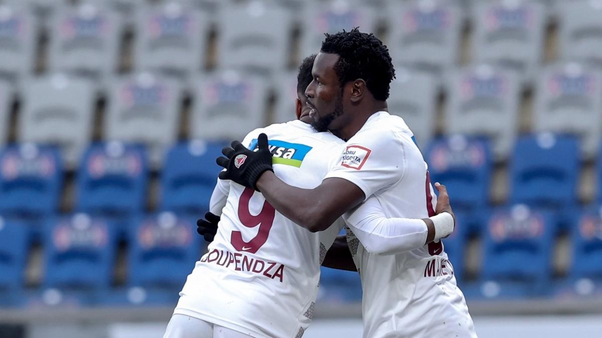 Aaron Boupendza ve Mame Diouf'un gol krall yar