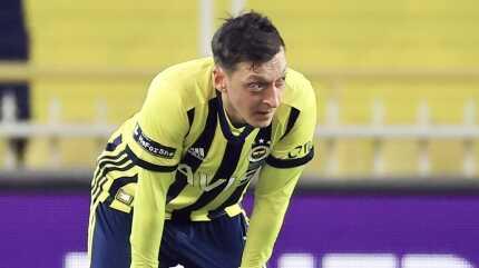 Fenerbahçe Galatasaray canlı izle! FB GS canlı skor! Derbi ...