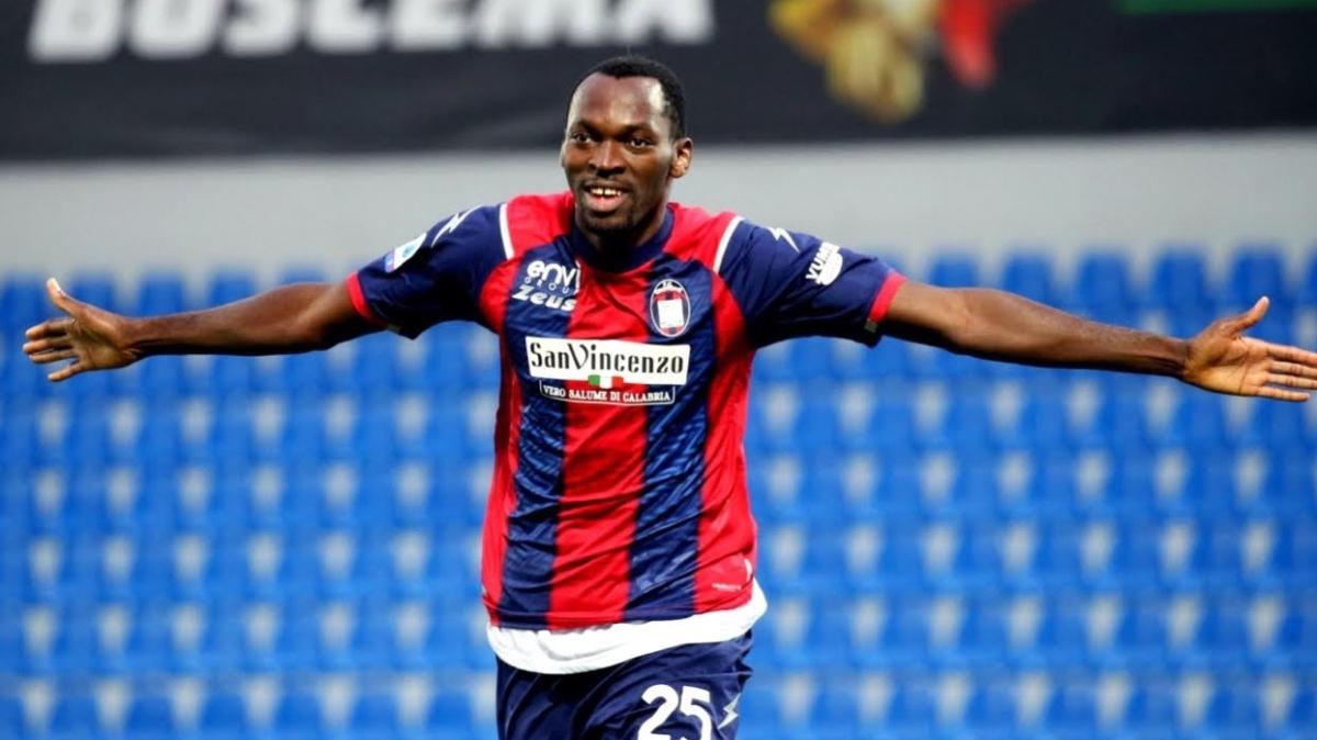 Trabzonspor'un hedefi Nijeryal golc Simy