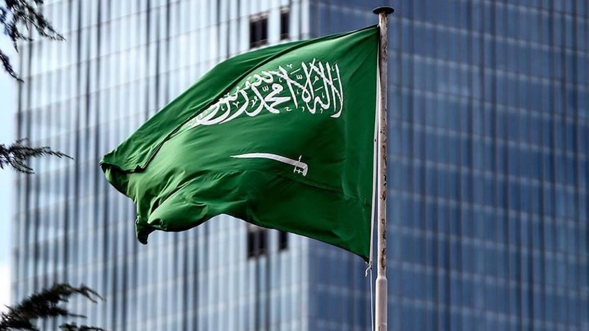 Suudi Arabistan makamlar, lkedeki 8 Trk okulunu kapatma karar ald