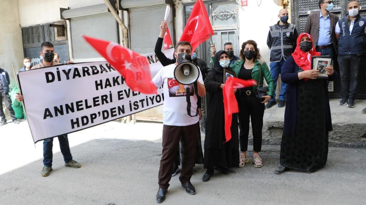 HDP'lilerden irkin provokasyon! Evlat nbetini mzikle engellemeye altlar