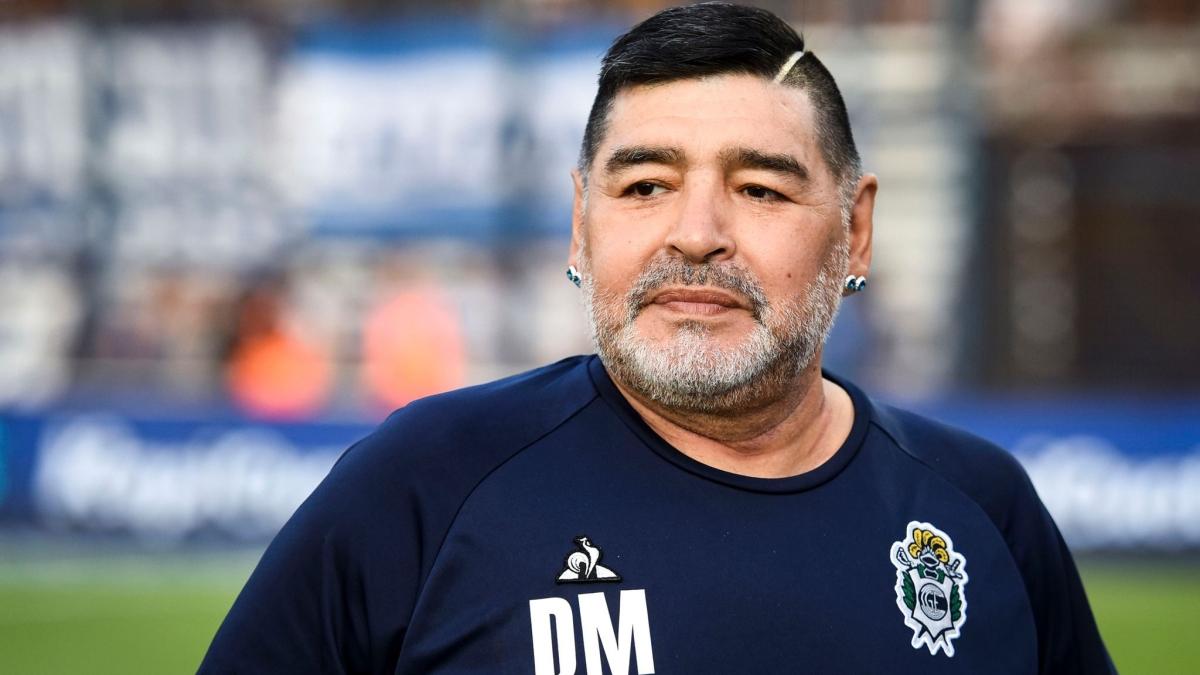 Maradona lmnde kaderine terk edilmi