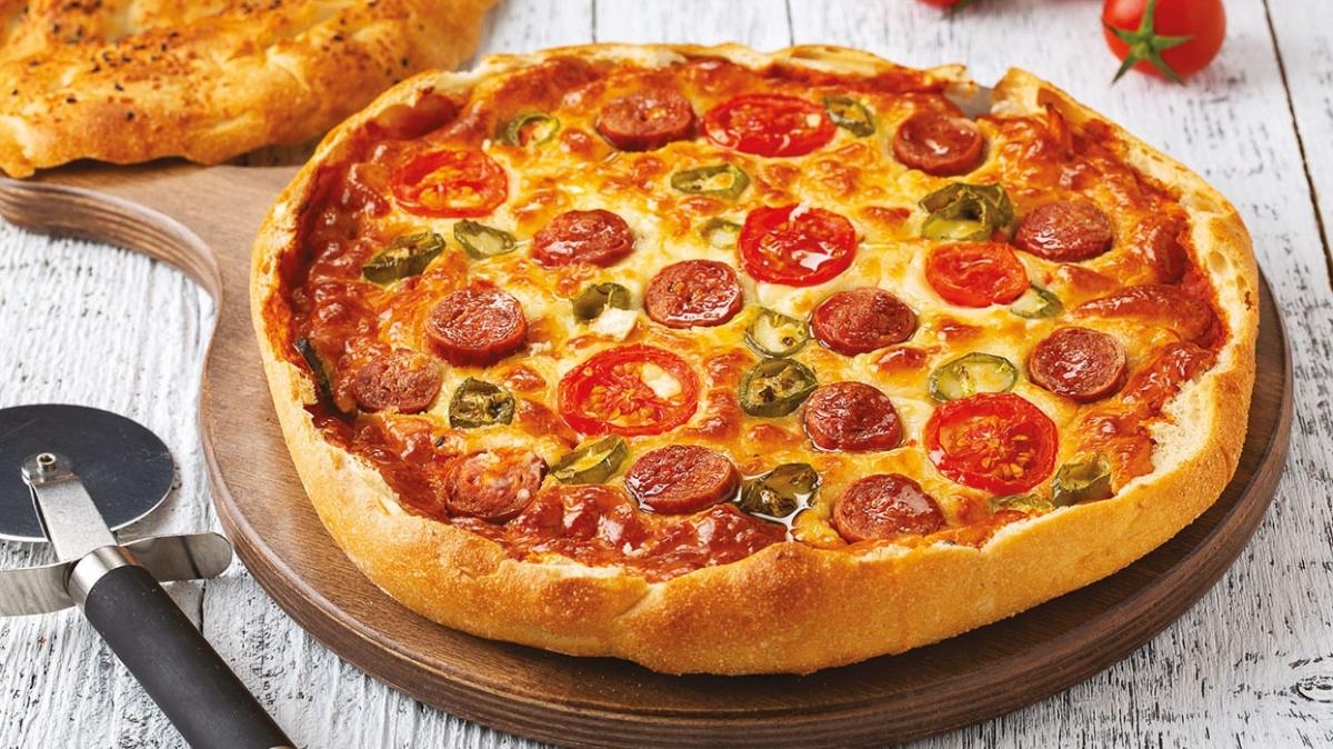 Bayat pide pizzas tarifi ve malzemeleri! Bayat pide pizzas nasl yaplr"
