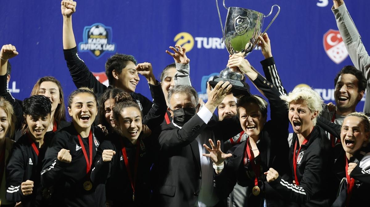 Ahmet Nur ebi: Kadn sporcularmzla gururlanacamz bir gelecek diliyorum