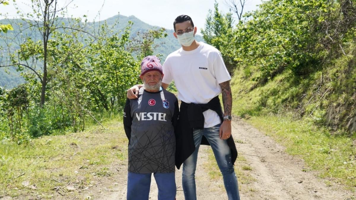 Uurcan akr'dan 83 yandaki Trabzonspor taraftar 'Ahmet Dede'ye srpriz ziyaret