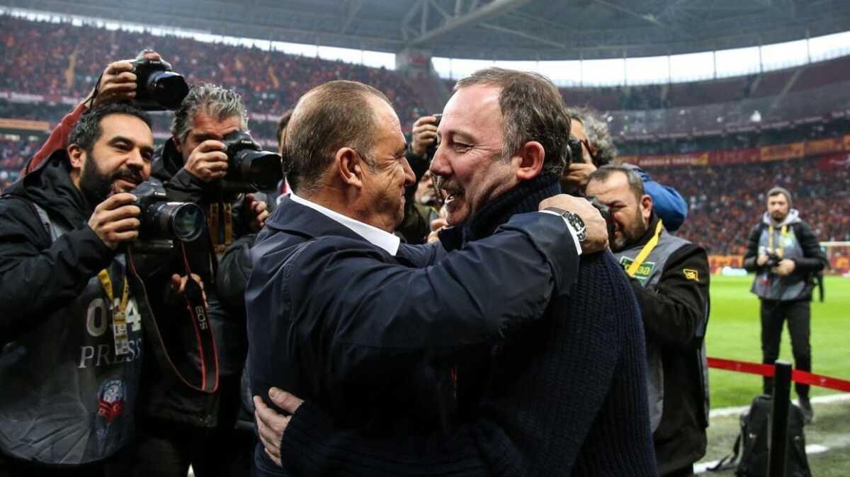 Sper Lig'de ampiyonluk ihtimalleri oald! te tm hesaplar...