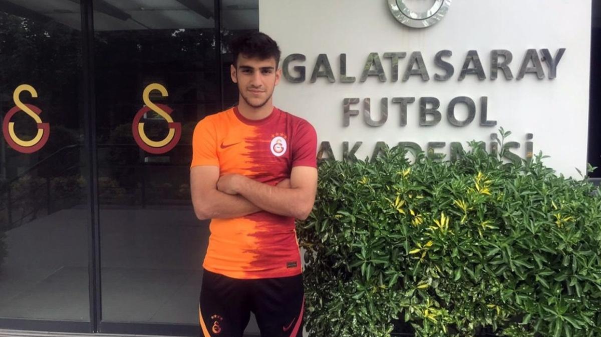 Galatasaray, Eren Aydn ile 3 yllk profesyonel szleme imzalad