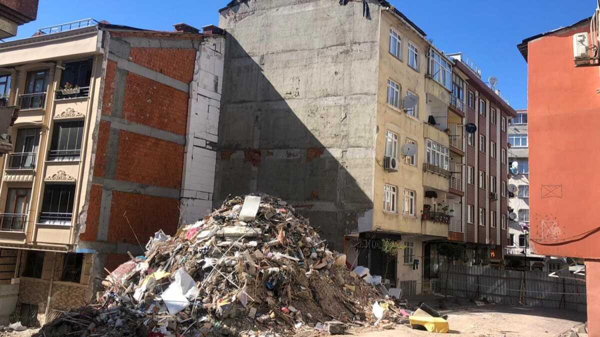 Zeytinburnu'nda ken binann yanndaki apartmana ykm karar