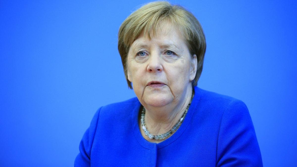 Merkel İsrail-Filistin ateşkesi için Hamas ile görüşülmesini destekledi