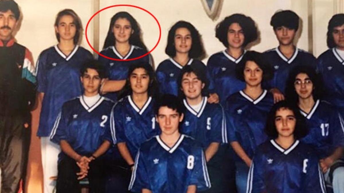 Pınar Altuğ, okulun hentbol takımından paylaşım yaptı, kimse tanıyamadı