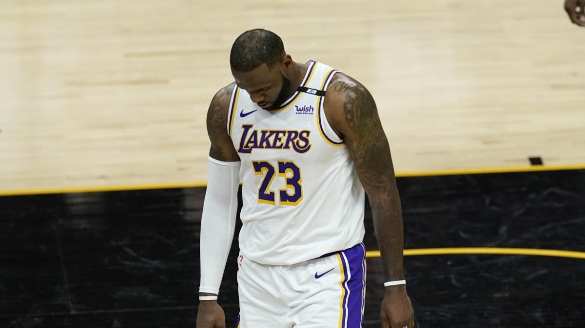 Son ampiyon Los Angeles Lakers, seriye yenilgiyle balad