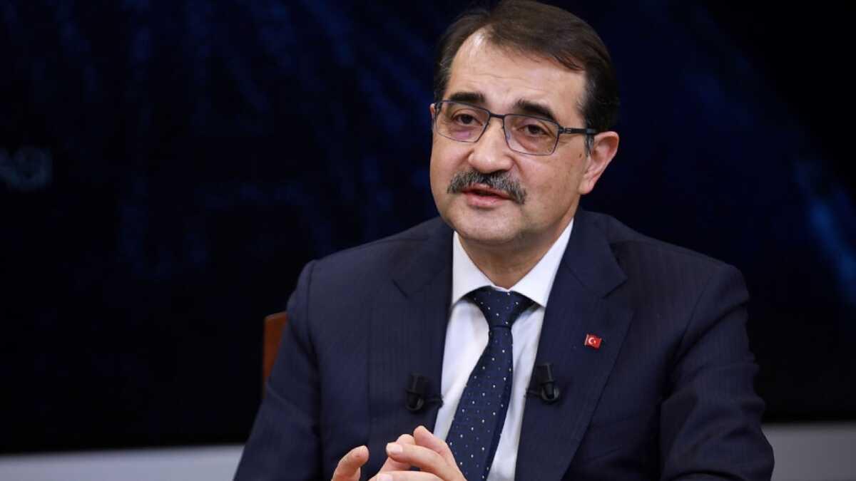 Bakan Dnmez'den kefedilen 3 petrol kuyusu hakknda aklama