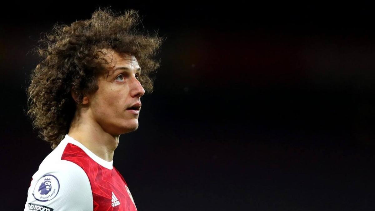 Tecrbeli stoper David Luiz, Arsenal'den ayrlacan aklad