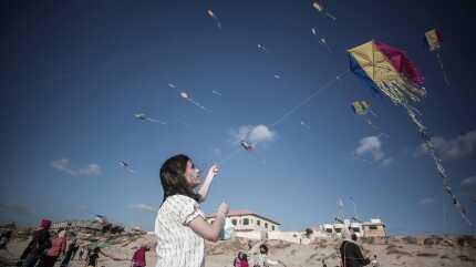 Gazze'de �ocuklar u�urtma u�urdu