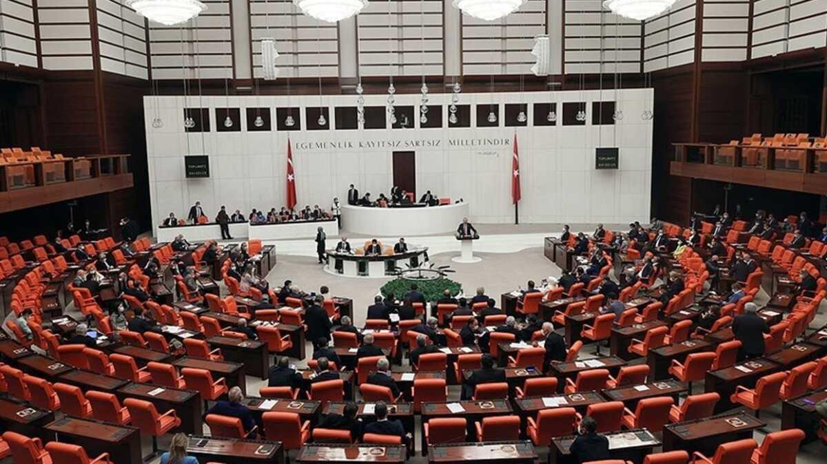 AK Parti'den 2 kanun teklifi! cra ile ocuk teslimine son