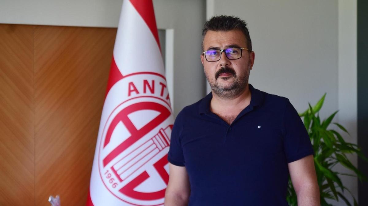 Antalyaspor'un yeni başkanı Aziz Çetin, Ersun Yanal ile ilk toplantısını yaptı