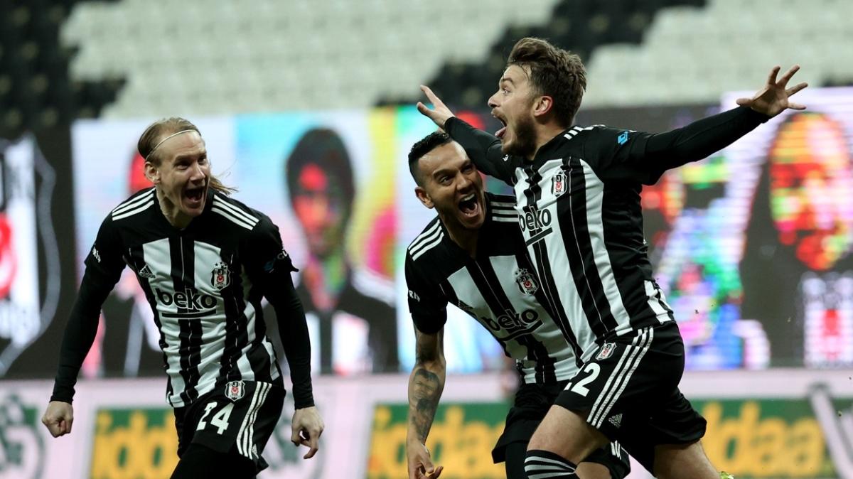 Beşiktaş, Adem Ljajic için gelecek düşük teklifleri dahi kabul edecek