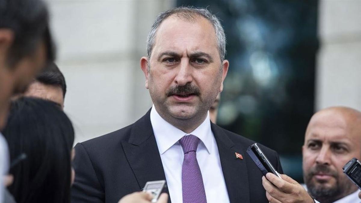 Adalet Bakan Gl'den zmir HDP binasna yaplan saldrya ilikin aklama: "Olay tm ynleriyle aydnlatlacaktr"