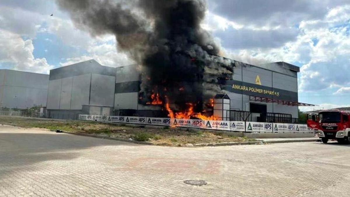 Ankara Organize Sanayi Bölgesi'nde fabrika yangını