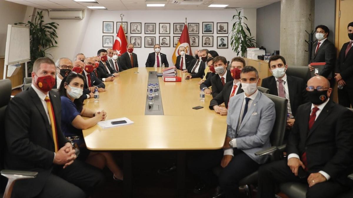 Galatasaray'da yeni ynetimden sosyal medya karar