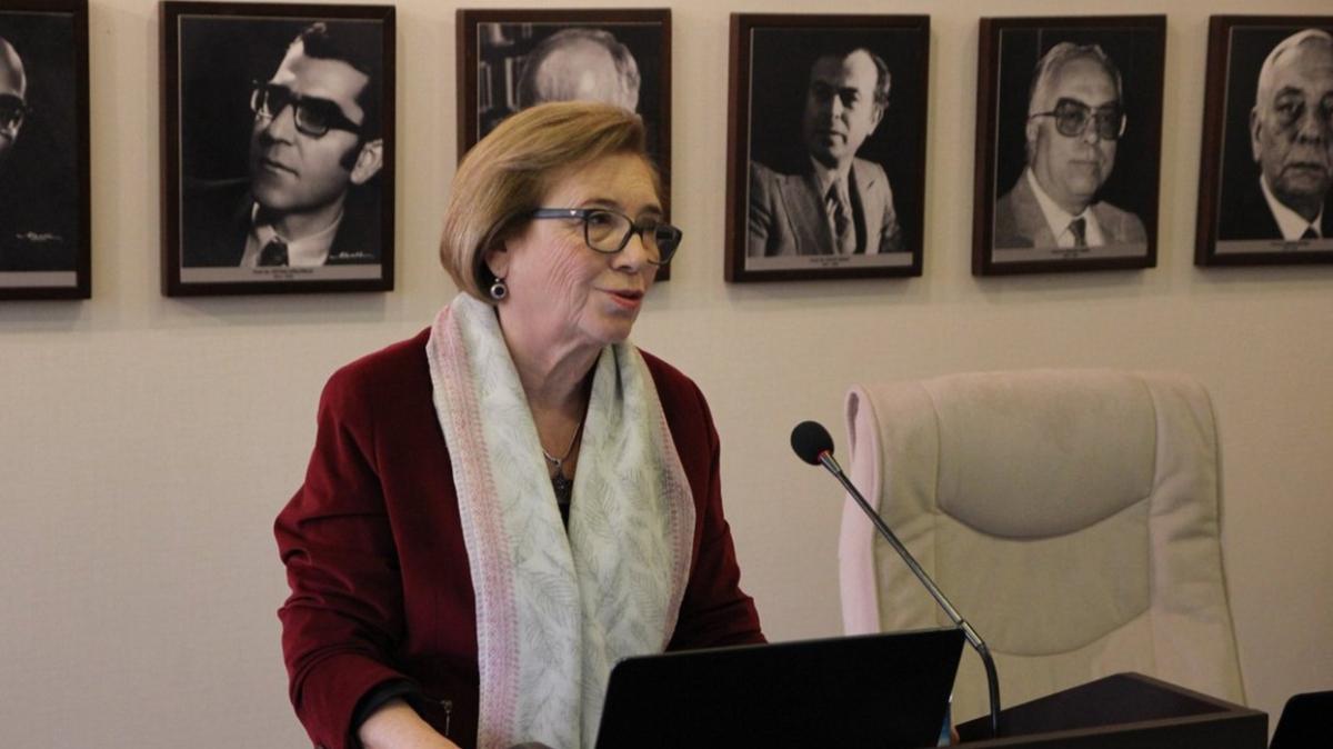 Trk edebiyatnn altn kalemi Prof. Dr. Yldz Ecevit hayatn kaybetti