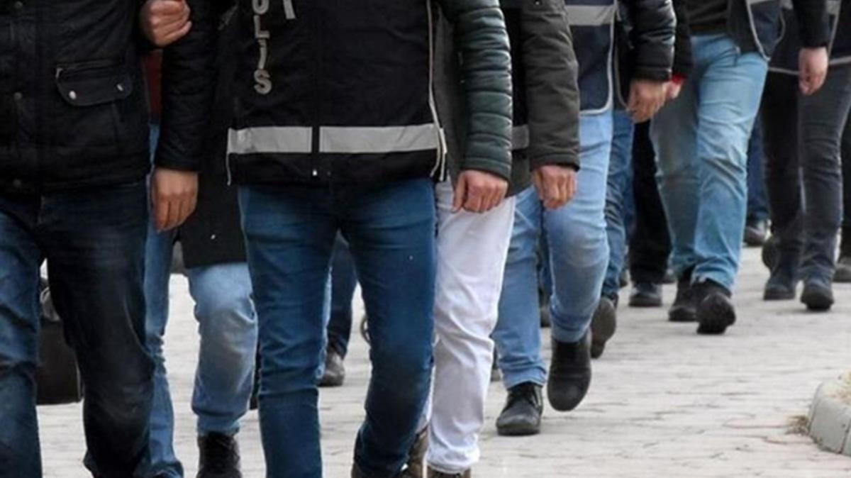 İzmir merkezli 40 ilde FETÖ operasyonu: 58 şüpheli tutuklandı