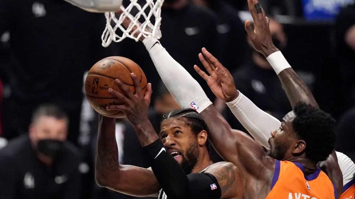 Los Angeles Clippers, Phoenix Suns karsnda seriyi 2-1'e getirdi