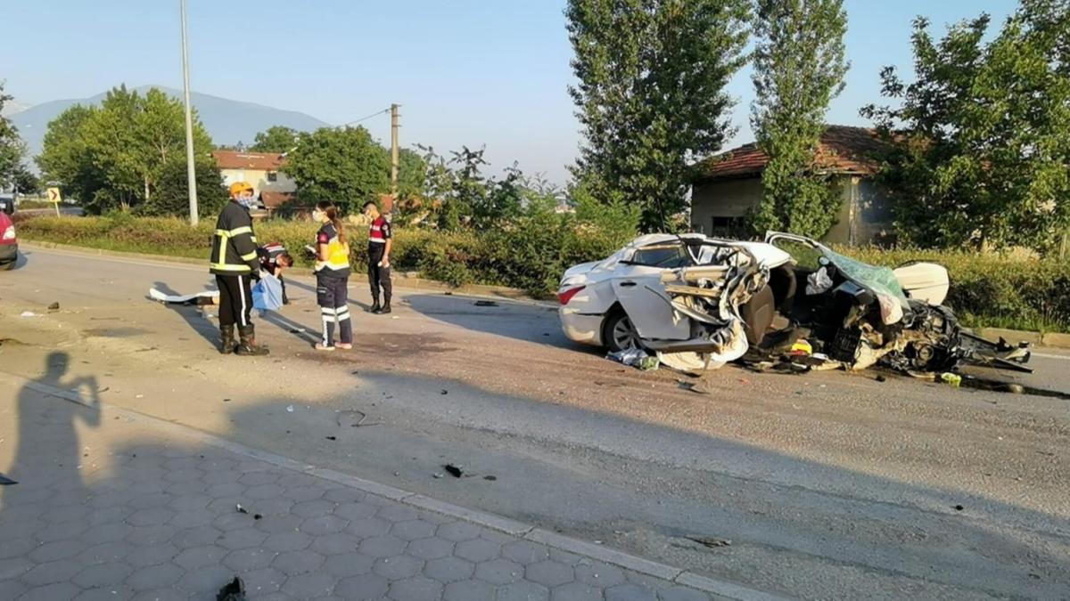 Bursa'da feci kaza... 3 kii hayatn kaybetti