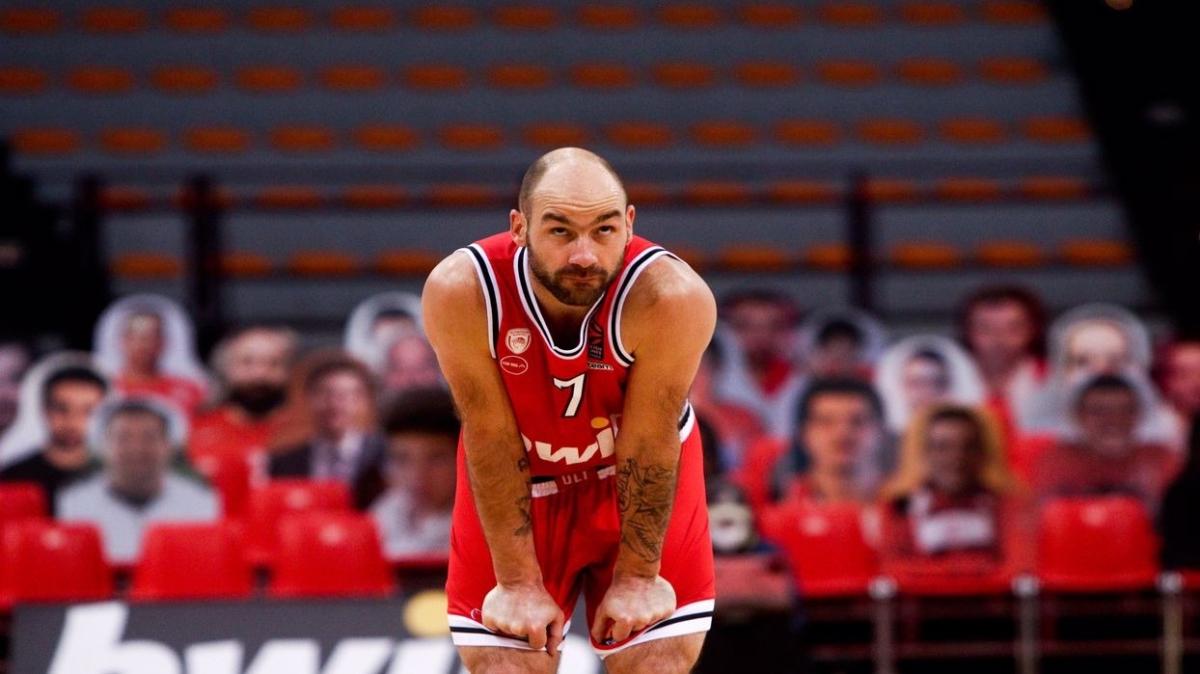 Vassilis Spanoulis basketbola veda etti