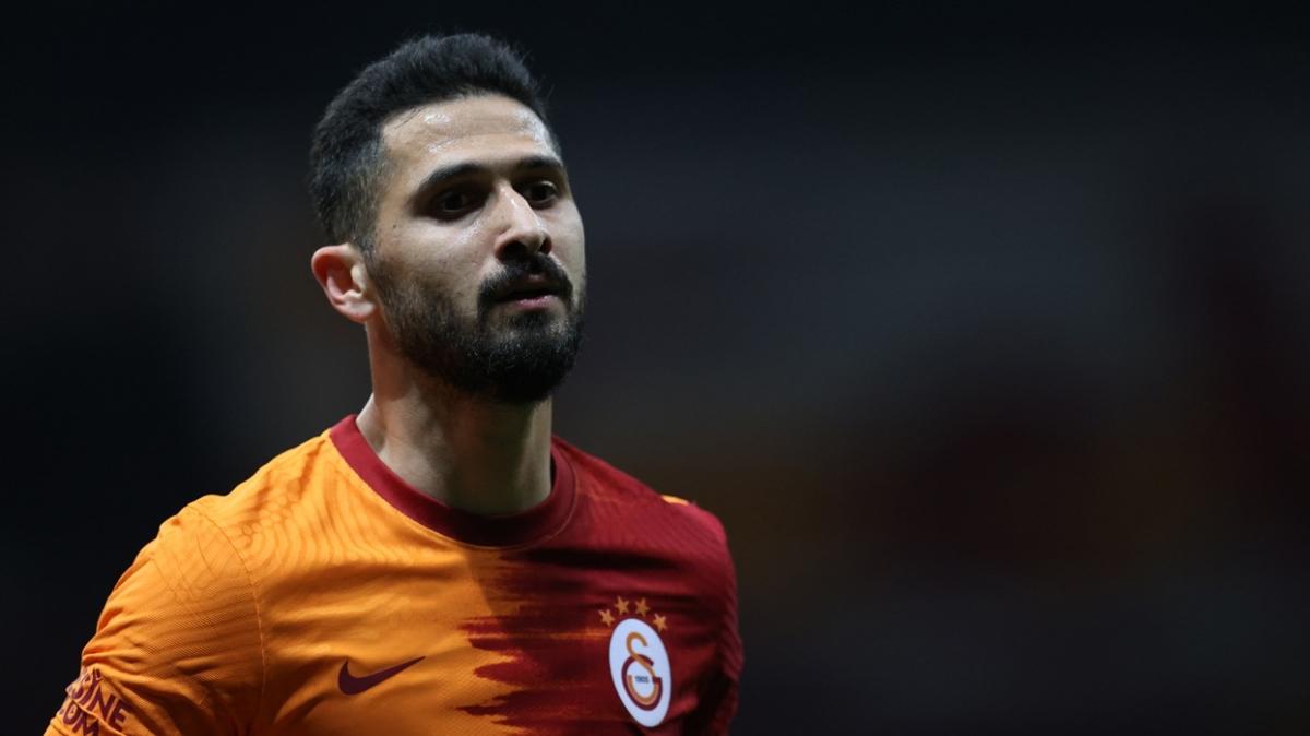 Galatasaray, maanda 1 milyon TL indirim yapan Emre Akbaba'yla yeni szleme imzalyor