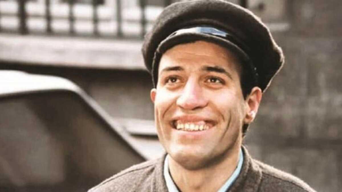 kemal sunal kemal sunal ne zaman ld kemal sunal nereli kemal sunal filmleri kemal sunal hayat kemal sunal lm kemal sunal neden ld fotoraflar resimleri