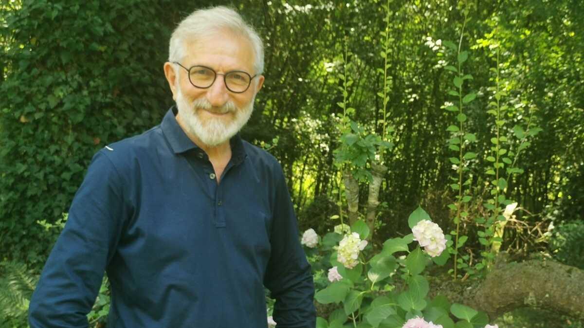 Gafur Uzuner: Resim yaparken ehir planc gibi alyorum