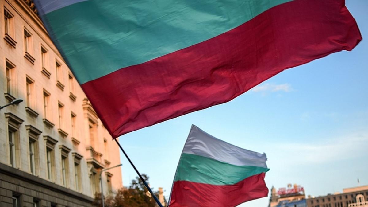Bulgaristan'da yaplan erken seimi Boyko Borisov'un partisi nde gtryor
