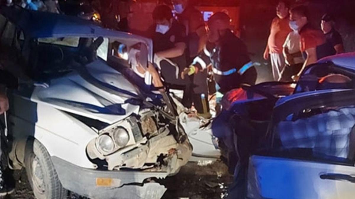Denizli'de feci kaza: 1 kii ld, 9 kii yaraland