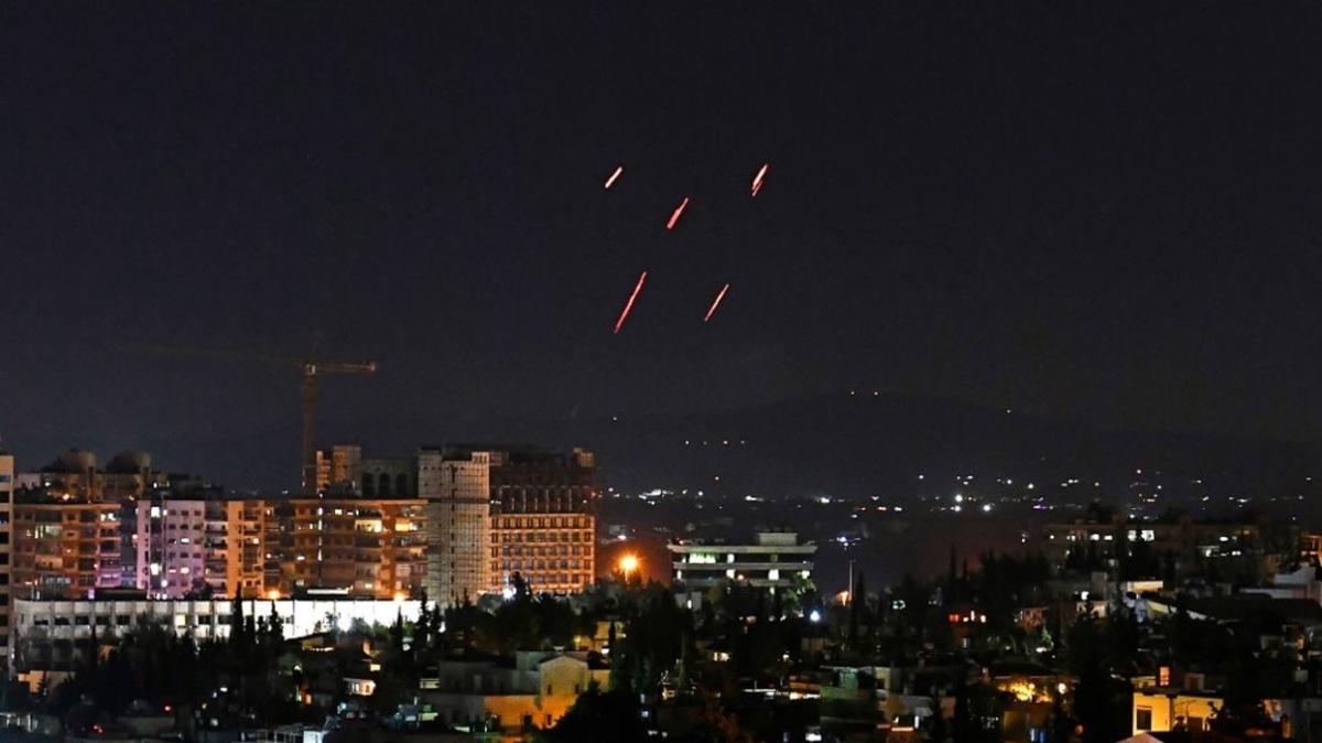 Esed rejimi: İsrail Halep'e saldırdı
