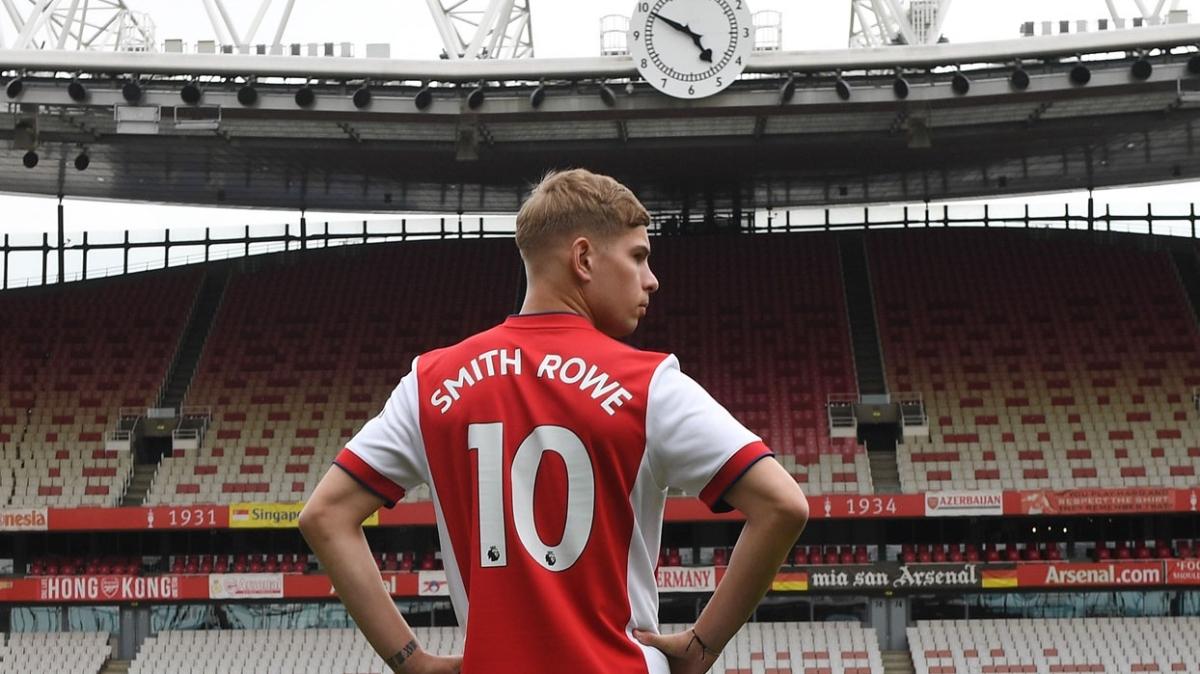 Arsenal'da 10 numaral forma Emile Smith Rowe'a verildi