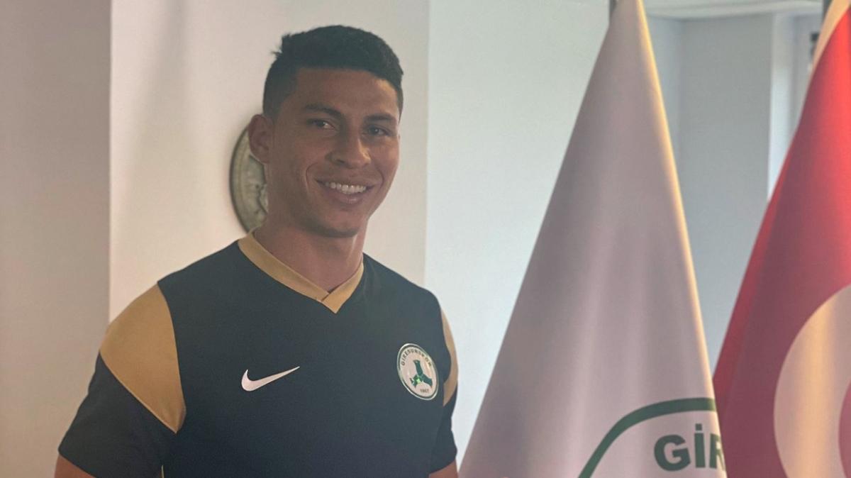 Giresunspor, Kolombiyalı stoper Alexis Perez'i 2 yıllığına transfer etti
