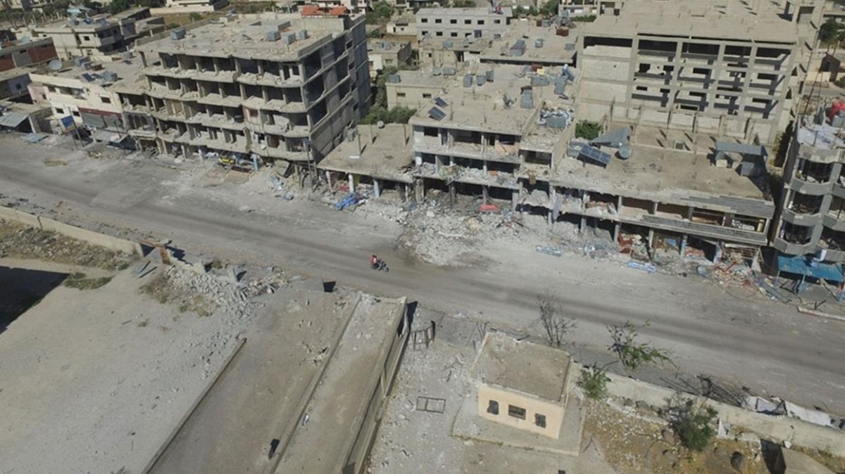 Suriye'de rejim Dera'daki sözünü tutmadı, saldırı başlattı