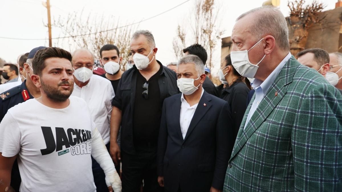 Bakan Erdoan Manavgat'ta yangnlardan etkilenen vatandalarla bir araya geldi