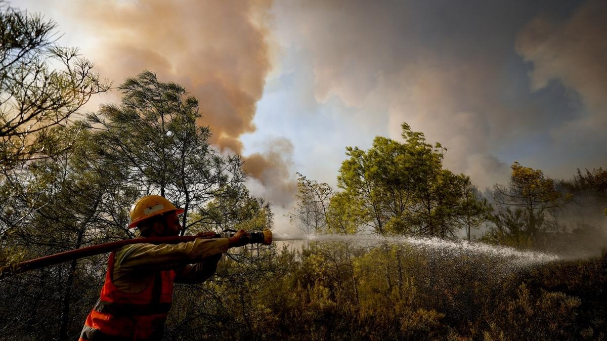 Manavgat'ta orman yangnlar nedeniyle bir mahalle daha boaltld