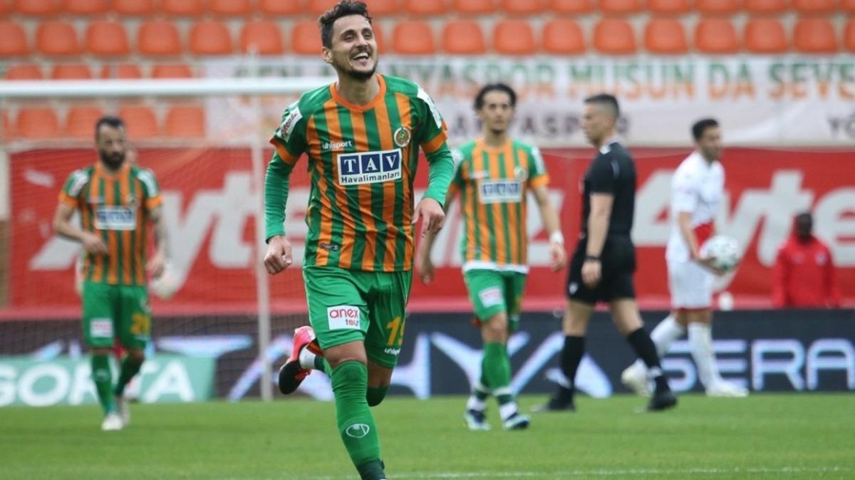 Kayserispor Mustafa Pektemek'i transfer etti