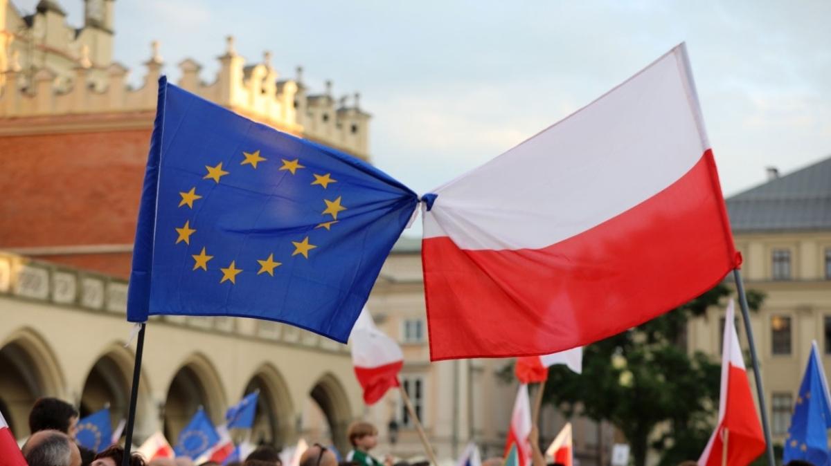 AB, Polonya'ya yönelik 'yargı bağımsızlığına aykırılıktan' para cezası talep etti