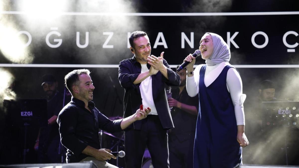 Ouzhan Ko'un konserinde Bursal genten sevgilisine srpriz evlilik teklifi